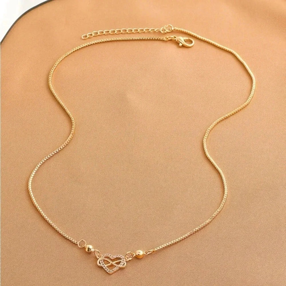 ⚠️Clearance Yellow Gold Rhinestone Heart Charm Necklace - Picture 5 of 6